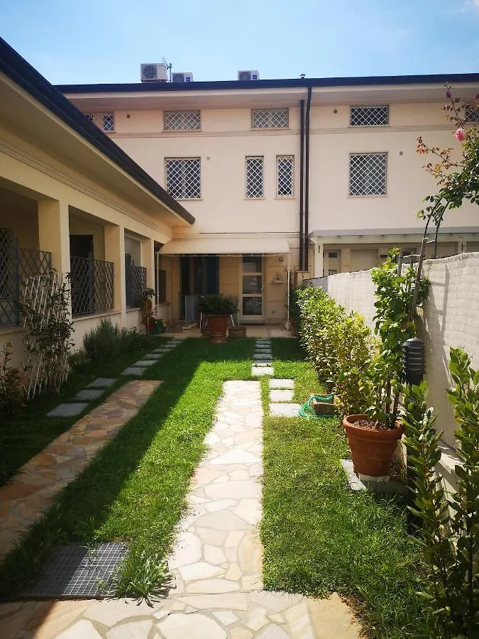 Cb House Tuscany Pietrasanta Casa vacanze