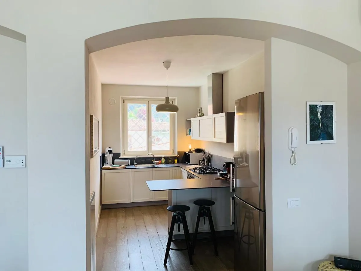 Cb House Tuscany Pietrasanta 0*,  Italia
